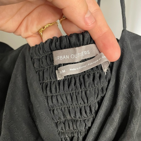 Urban Outfitters|| Black Over the Shoulder Flowy Top Blouse, Tie Neck Detail M - Picture 3 of 6